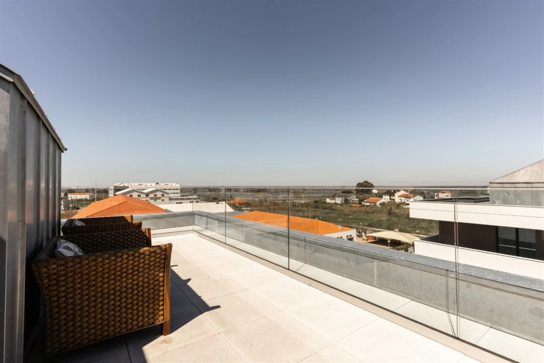 Apartamento T4 para Venda em Glória e Vera Cruz Foto 24