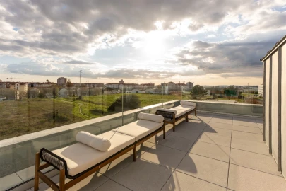 Apartamento T4 para Venda em Glória e Vera Cruz