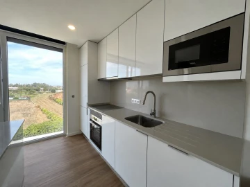 Apartamento T3 para Venda em Glória e Vera Cruz