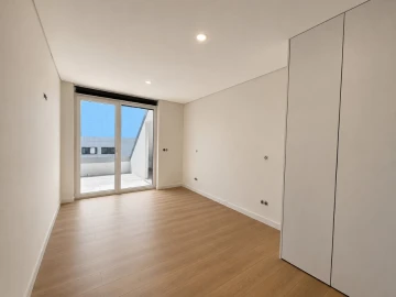 Apartamento T3 para Venda em Glória e Vera Cruz