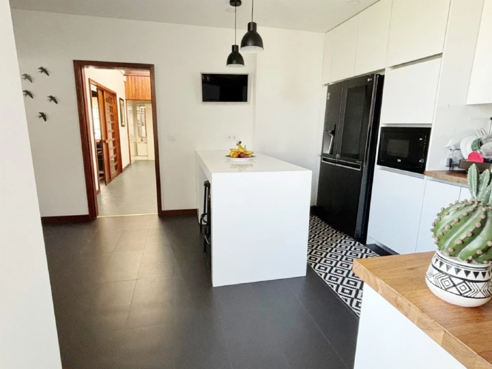 Apartamento T6 para Venda em Glória e Vera Cruz Foto 9