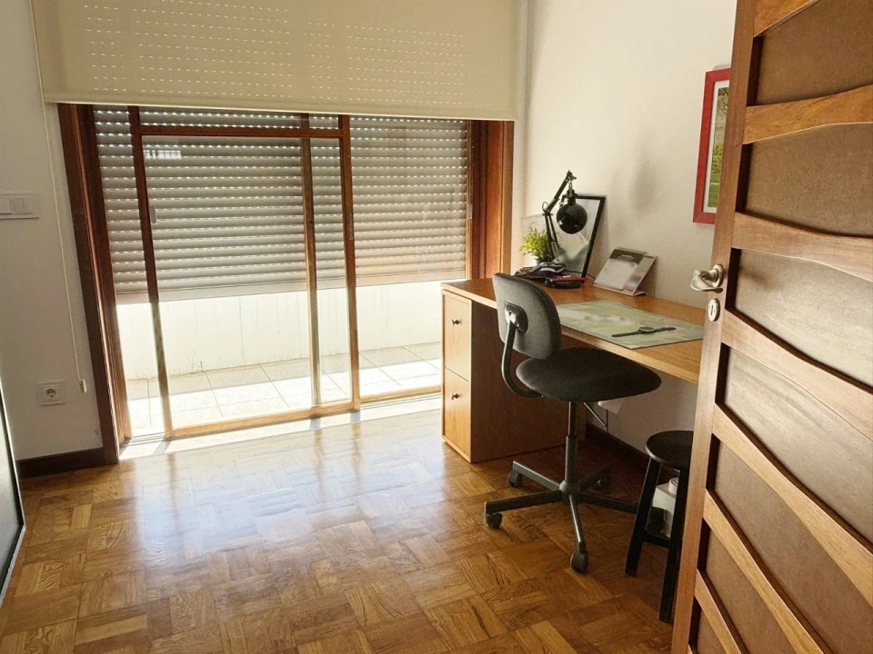 Apartamento T6 para Venda em Glória e Vera Cruz Foto 21