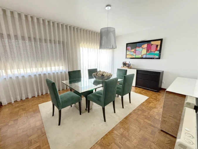 Apartamento T6 para Venda em Glória e Vera Cruz Foto 13