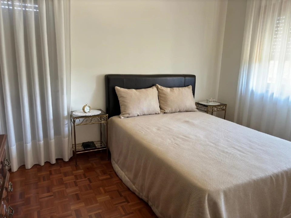 Moradia T5 para Venda em Oliveirinha Foto 21