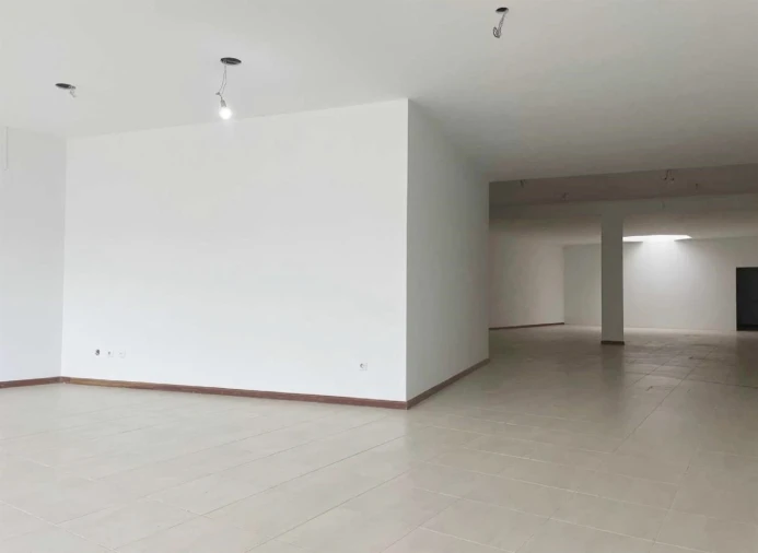 Loja para Arrendamento em Glória e Vera Cruz Foto 1