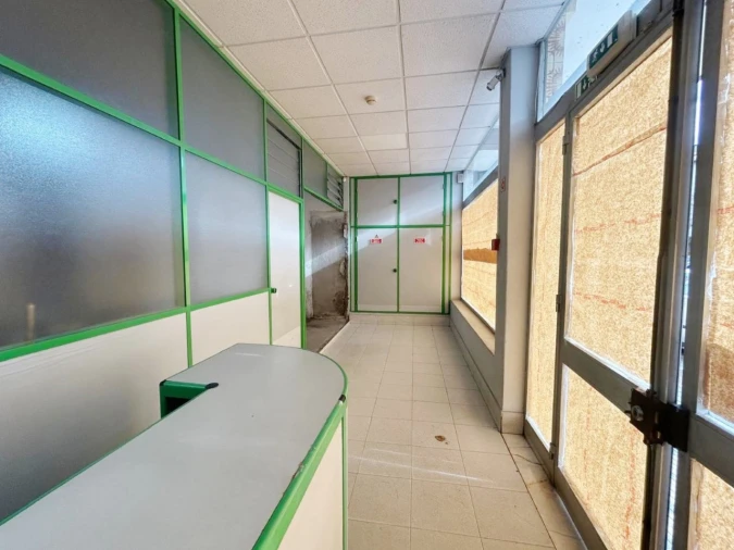 Loja para Venda em Esgueira