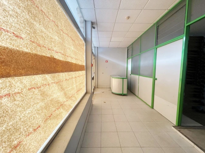 Loja para Venda em Esgueira Foto 2