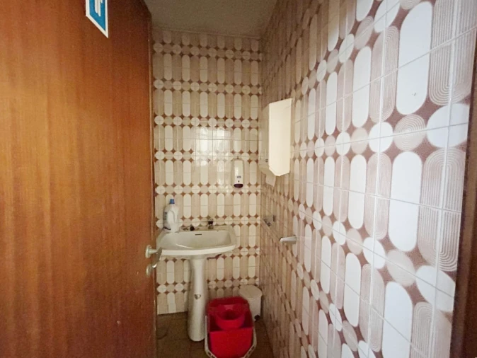 Loja para Venda em Esgueira Foto 9