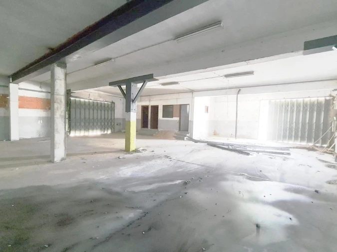 Armazém para Arrendamento em Aradas Foto 4