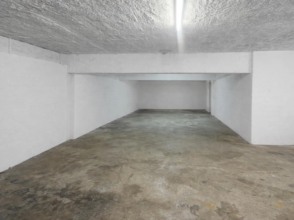 Garagem para Venda em Glória e Vera Cruz Foto 1