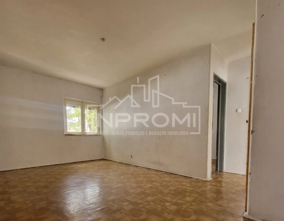 Apartamento T3 para Venda em Laranjeiro e Feijó Foto 1