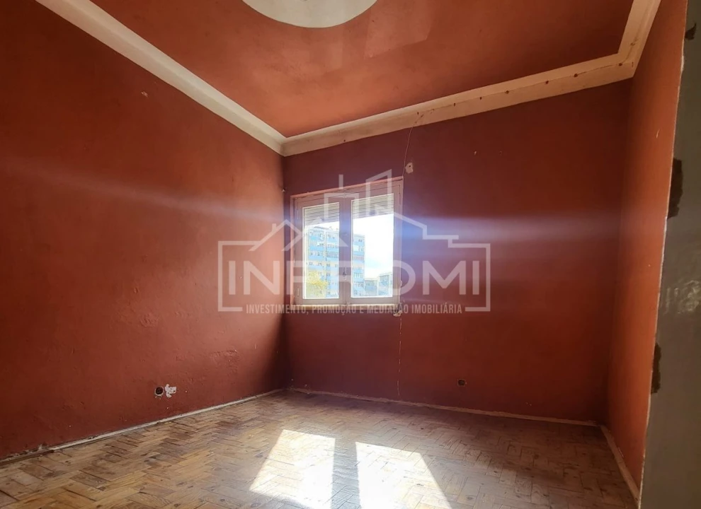 Apartamento T3 para Venda em Laranjeiro e Feijó Foto 5