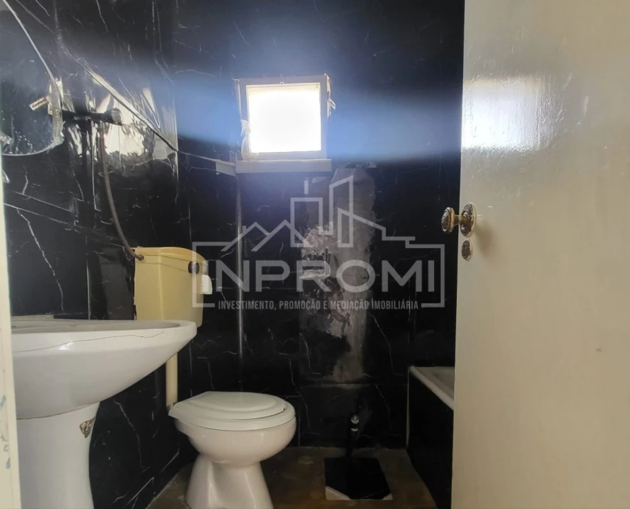 Apartamento T3 para Venda em Laranjeiro e Feijó Foto 6