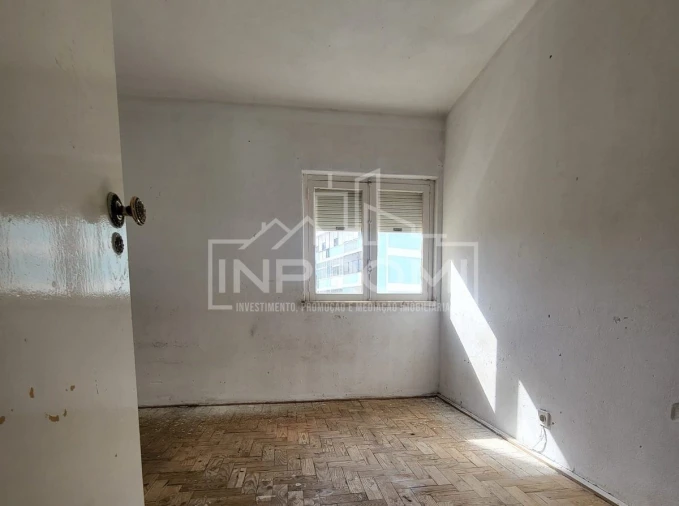 Apartamento T3 para Venda em Laranjeiro e Feijó Foto 3