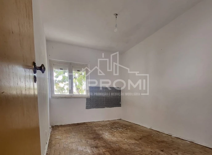 Apartamento T3 para Venda em Laranjeiro e Feijó Foto 4