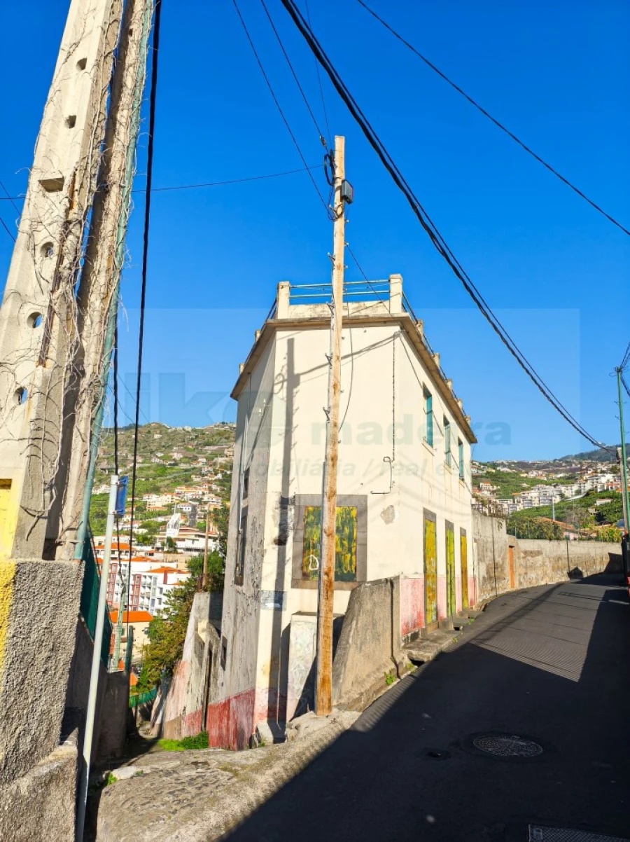 Apartamento T1 para Venda em Camara de Lobos Foto 3