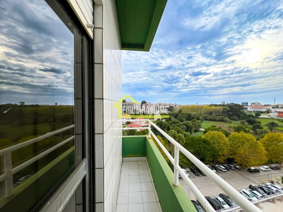 Apartamento T2 para Venda em Tavarede Foto 1