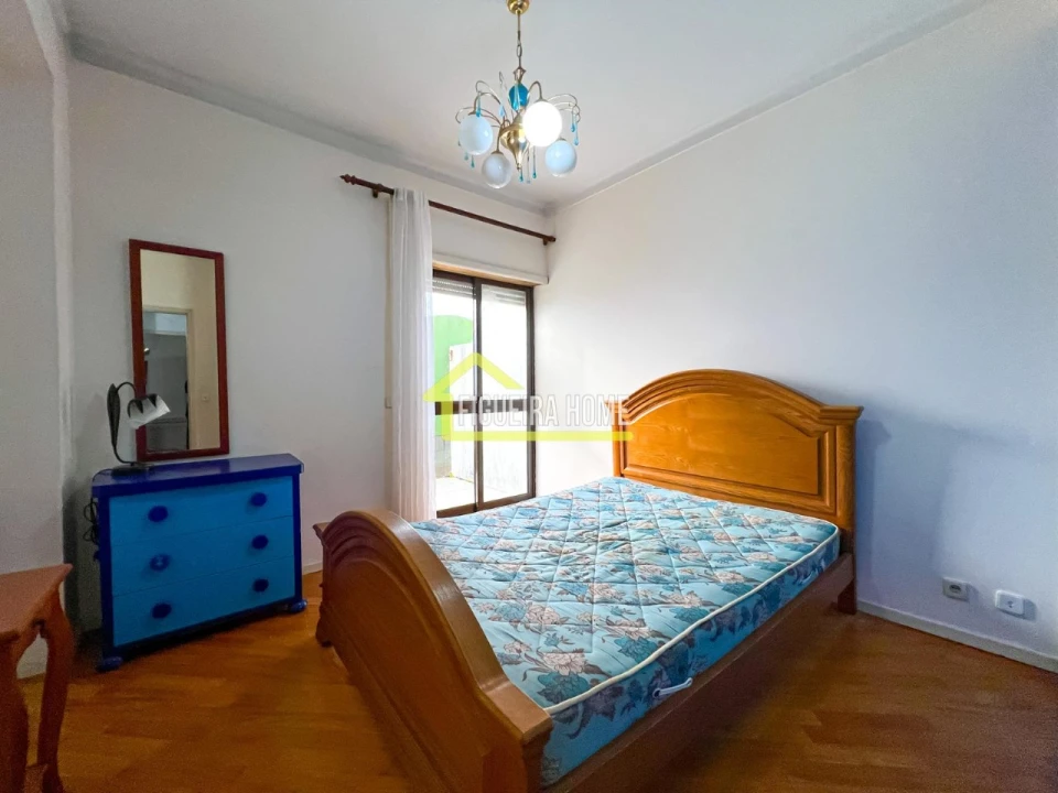 Apartamento T2 para Venda em Tavarede Foto 13