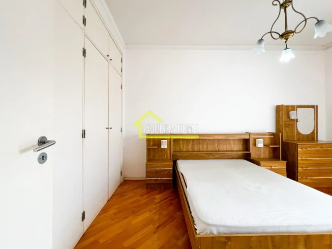 Apartamento T2 para Venda em Tavarede Foto 9