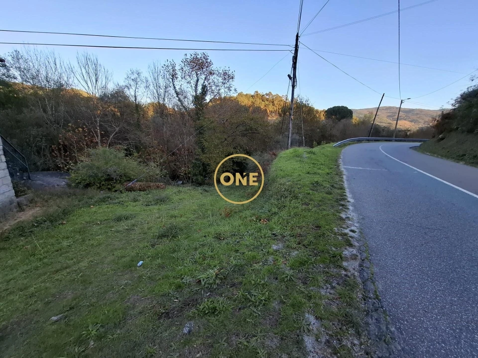 Terreno para Venda em Valdreu Foto 2