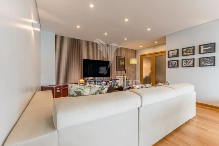 Apartamento T4 para Venda em Cidade da Maia Foto 10