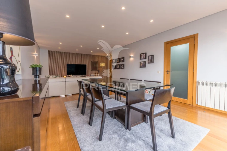 Apartamento T4 para Venda em Cidade da Maia