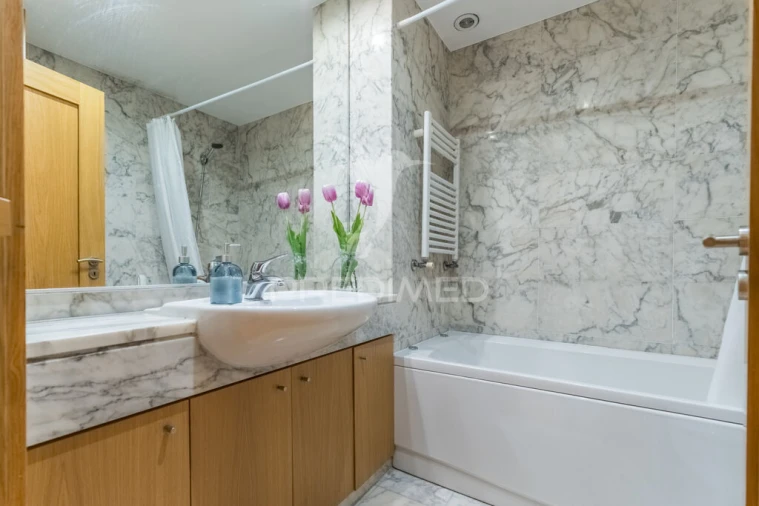 Apartamento T4 para Venda em Cidade da Maia Foto 18