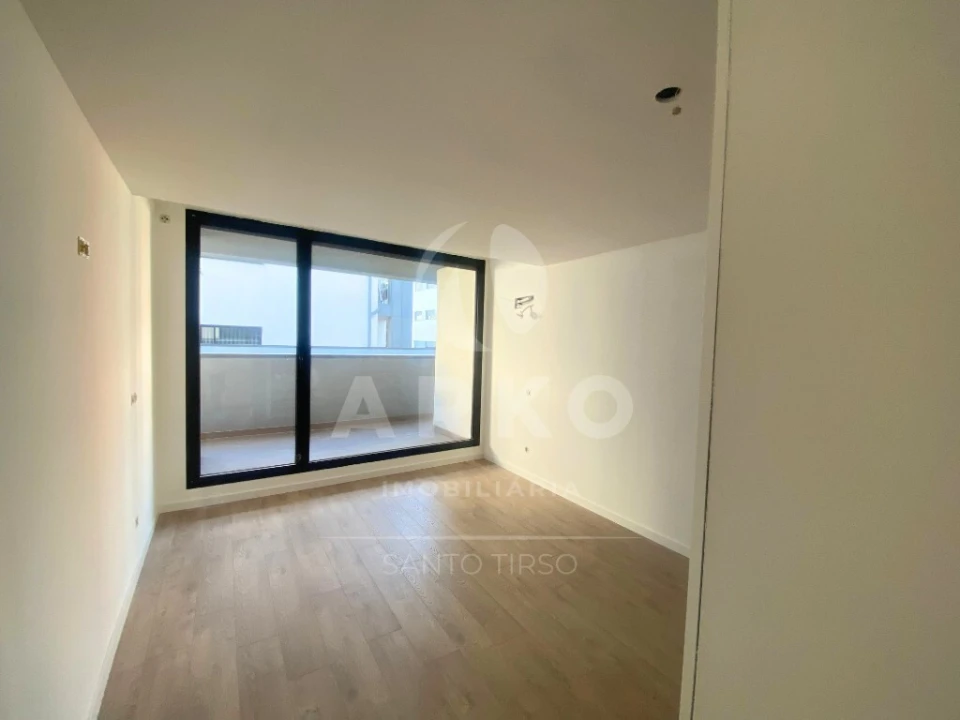 Apartamento T4 para Venda em Rebordões Foto 14