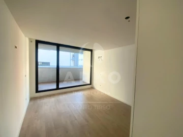 Apartamento T4 para Venda em Rebordões