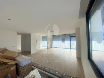 Apartamento T4 para Venda em Rebordões