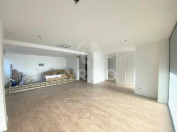 Apartamento T4 para Venda em Rebordões