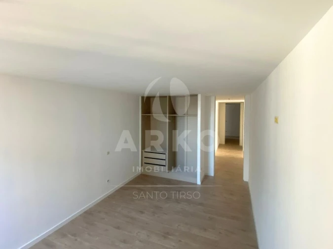 Apartamento T4 para Venda em Rebordões Foto 13