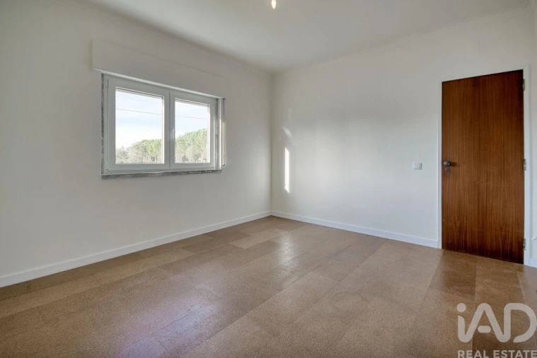 Moradia T3 para Venda em Vale de Santarem Foto 14