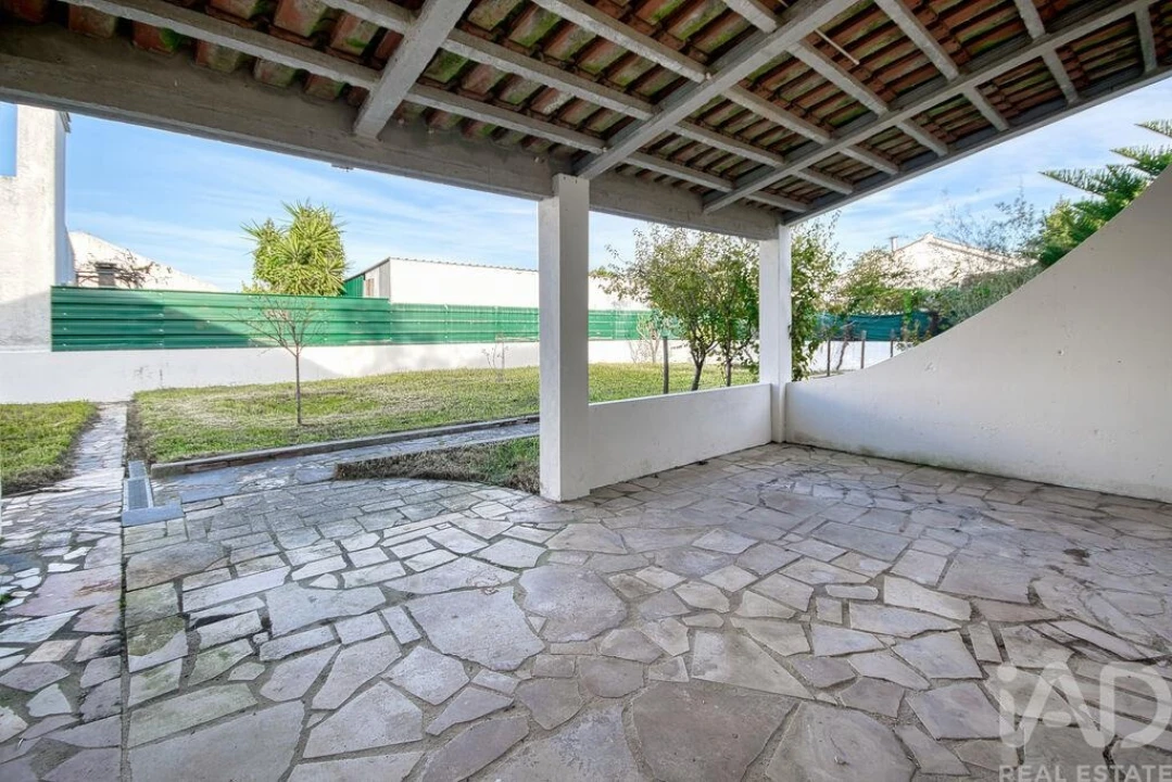 Moradia T3 para Venda em Vale de Santarem Foto 21