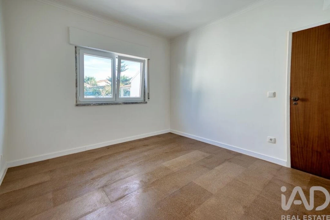 Moradia T3 para Venda em Vale de Santarem Foto 7