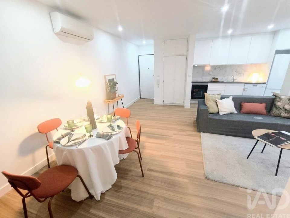 Apartamento T2 para Venda em Olivais Foto 8