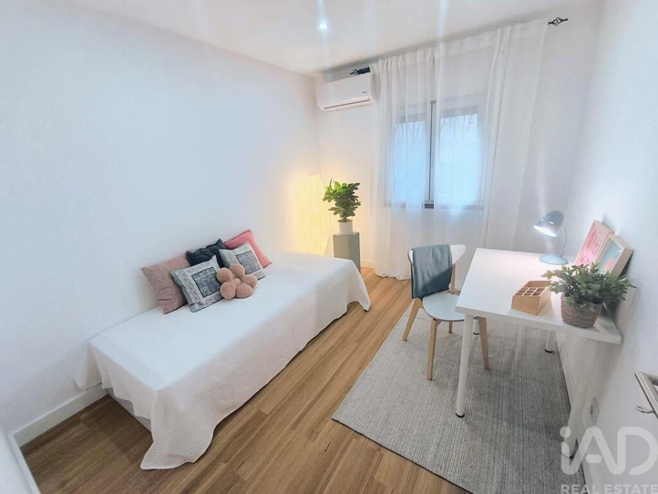 Apartamento T2 para Venda em Olivais Foto 15