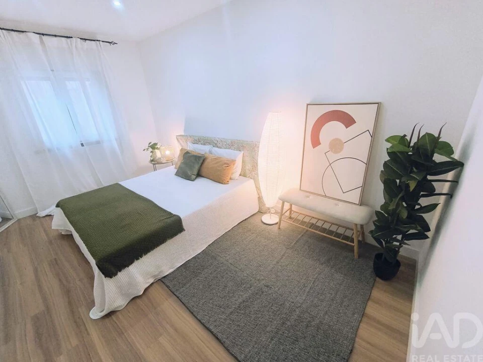 Apartamento T2 para Venda em Olivais Foto 14