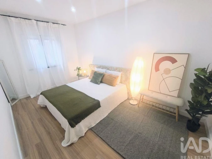 Apartamento T2 para Venda em Olivais Foto 10