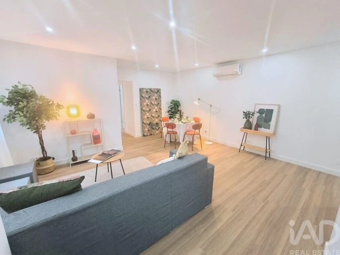 Apartamento T2 para Venda em Olivais Foto 3