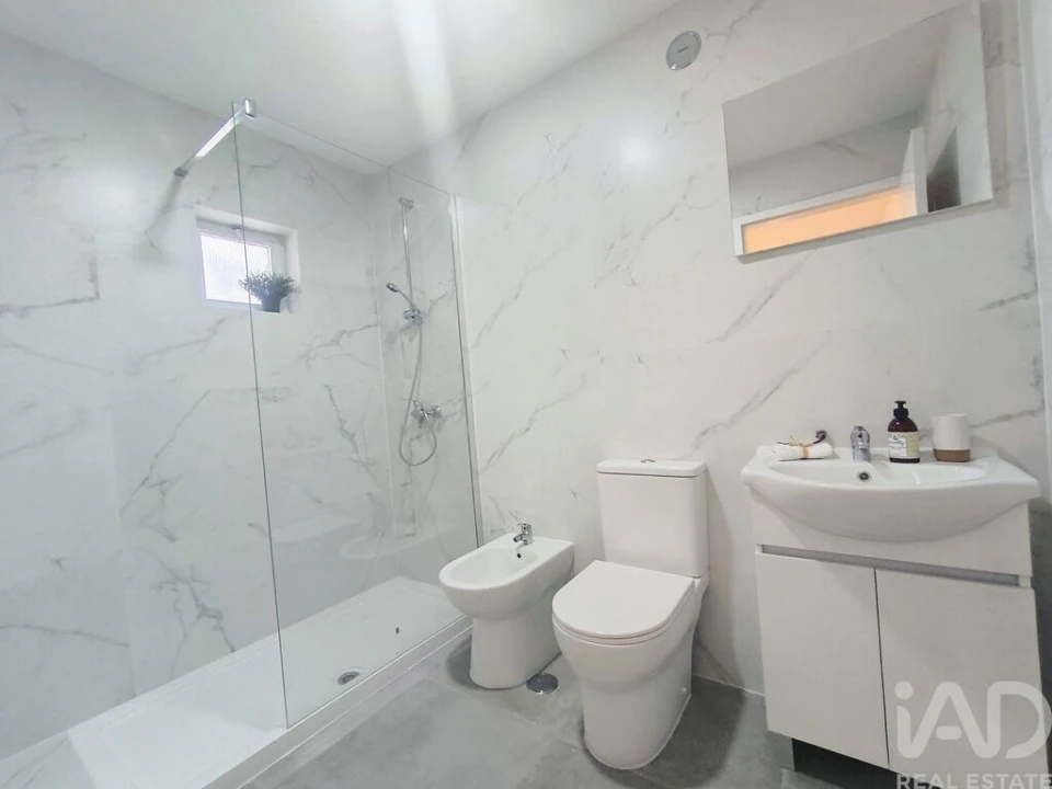 Apartamento T2 para Venda em Olivais Foto 18