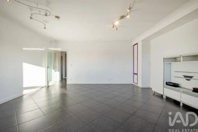 Apartamento T4 para Venda em São Mamede de Infesta e Senhora da Hora