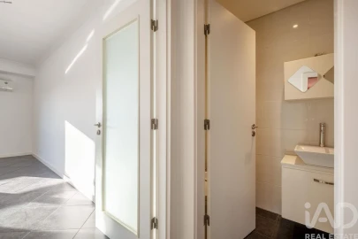 Apartamento T4 para Venda em São Mamede de Infesta e Senhora da Hora
