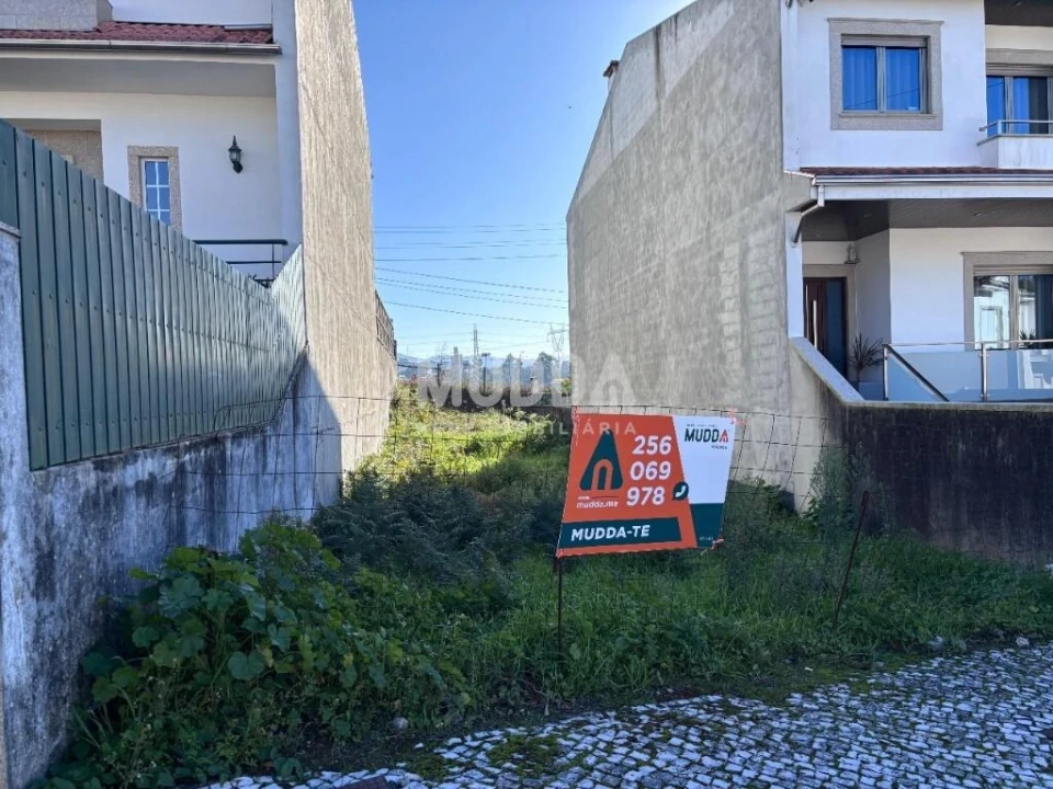 Terreno para Venda em São João da Madeira Foto 9