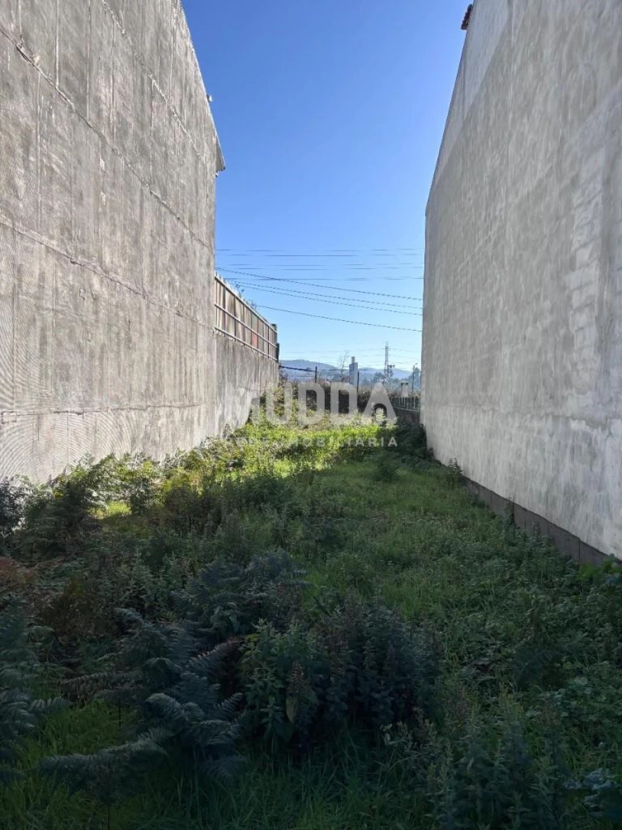 Terreno para Venda em São João da Madeira