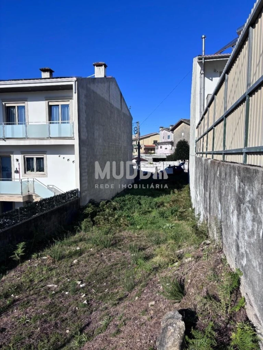 Terreno para Venda em São João da Madeira Foto 5