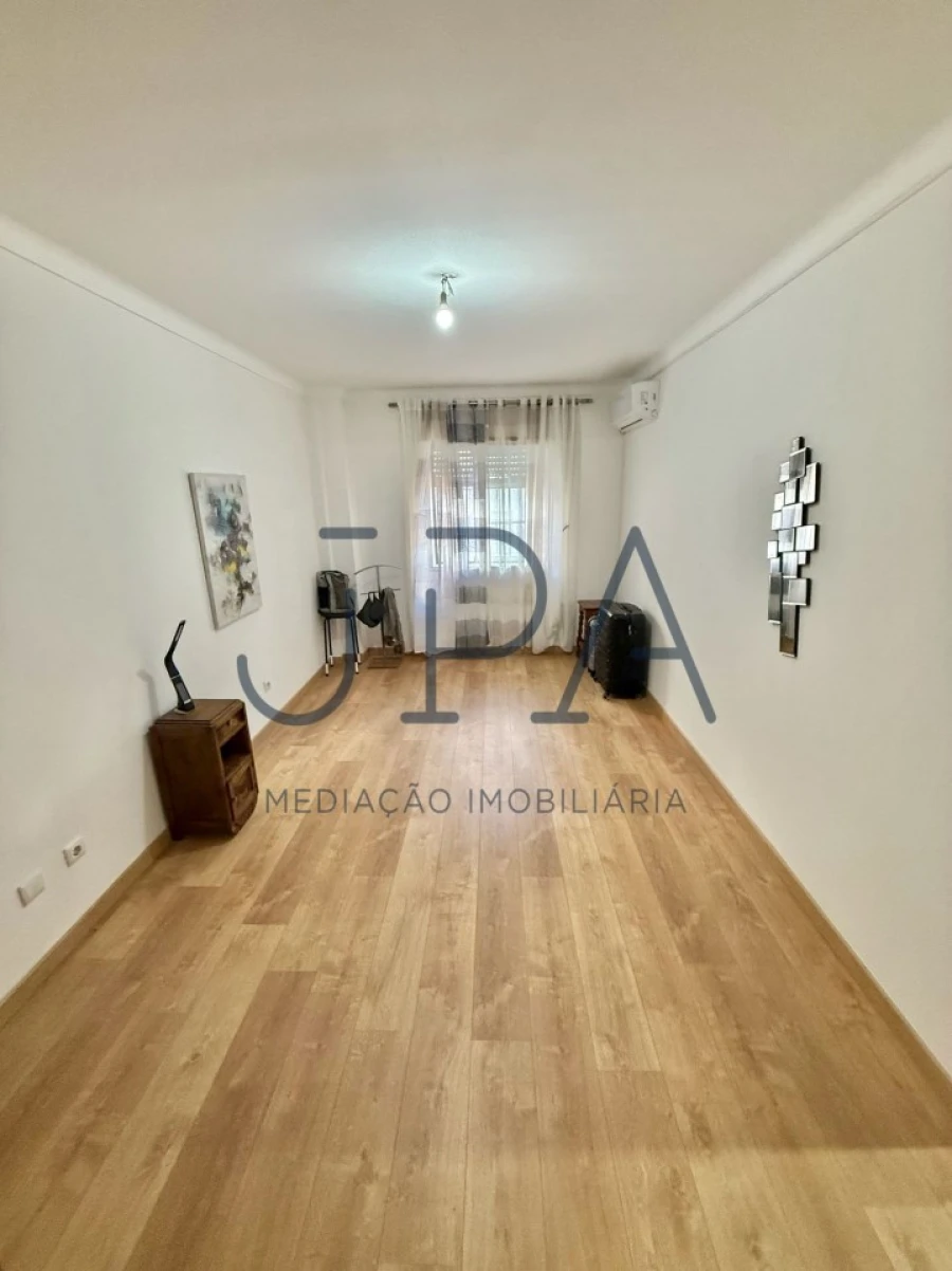 Apartamento T2 para Venda em Vila Real de Santo Antonio Foto 15
