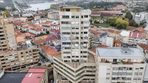 Apartamento T2 para Venda em Mafamude e Vilar do Paraíso