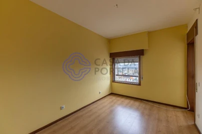 Apartamento T2 para Venda em Mafamude e Vilar do Paraíso