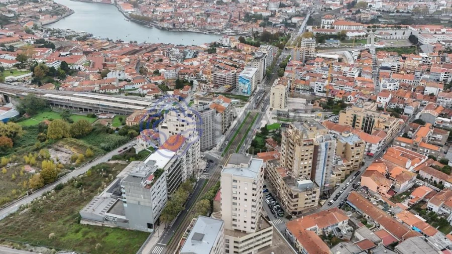 Apartamento T2 para Venda em Mafamude e Vilar do Paraíso Foto 40